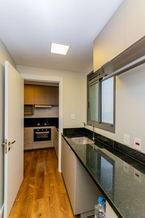 Image 34 - 852058