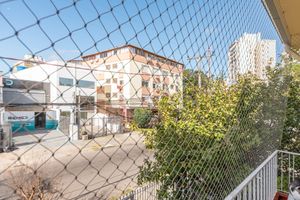 Image 10 - 852089