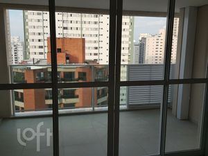 Image 3 - 852105