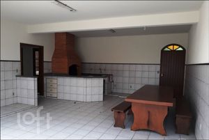 Image 3 - 852123