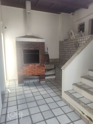 Image 34 - 852125