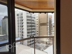 Image 6 - 852135