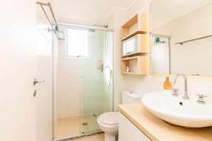 Image 19 - 852140