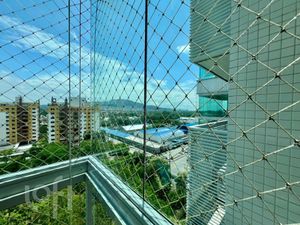 Image 8 - 852152