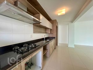 Image 11 - 852152