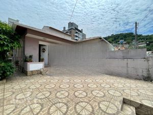 Image 0 - 852158
