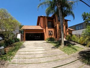 Image 2 - 852160