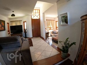 Image 4 - 852160