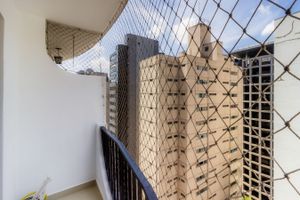 Image 8 - 852173