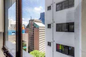 Image 35 - 852173