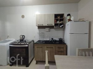 Image 3 - 852174