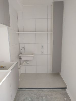 Image 3 - 852175