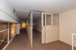 Image 17 - 852186