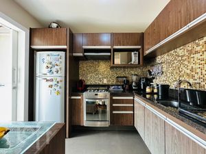 Image 9 - 852190
