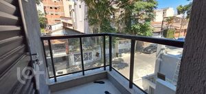 Image 9 - 852221