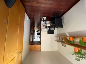 Image 19 - 852226