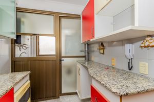Image 14 - 852272