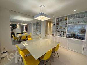 Image 9 - 852278