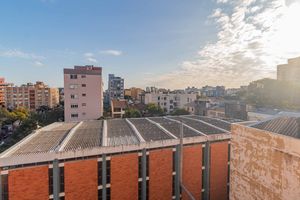 Image 15 - 852280