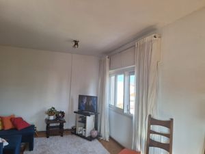 Image 3 - 852280