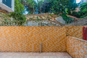 Image 13 - 852293