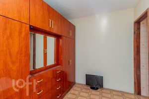 Image 11 - 852312