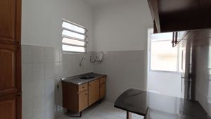 Image 3 - 852347