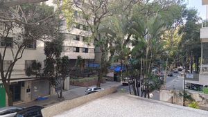 Image 15 - 852347