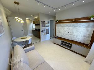 Image 14 - 852352