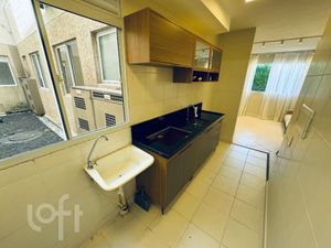 Image 7 - 852352