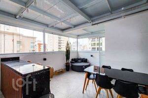 Image 3 - 852371