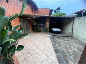 Image 8 - 852373