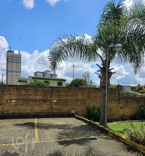Image 14 - 852375