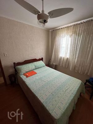 Image 11 - 852377