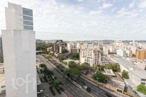 Image 29 - 852383