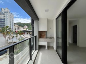 Image 4 - 852388
