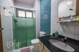 Image 18 - 852397
