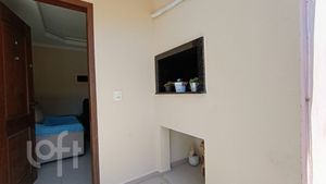 Image 13 - 852401