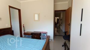 Image 8 - 852401