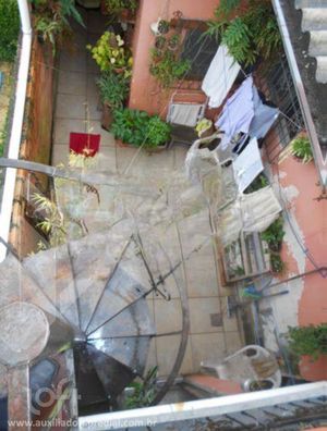 Image 6 - 852451