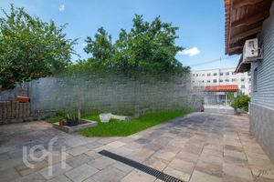 Image 8 - 852461