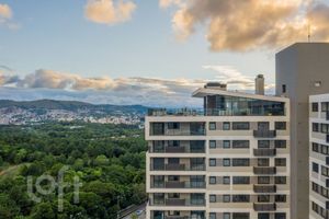 Image 35 - 852484