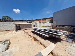 Image 7 - 852485