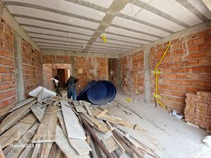 Image 11 - 852487