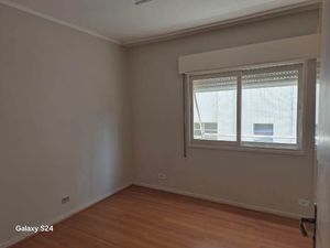 Image 8 - 852535