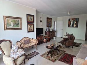 Image 13 - 852536