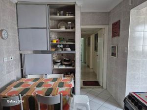 Image 3 - 852536