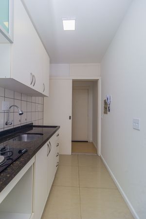 Image 19 - 852539