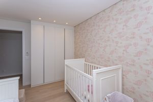 Image 21 - 852545