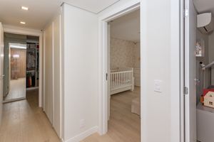 Image 30 - 852545